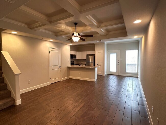 Foto del edificio - Beautiful Townhome Convenient to Randolph, New Braunfels, and more