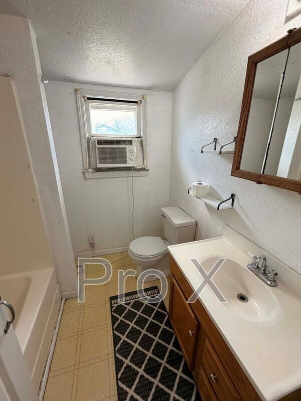 Building Photo - 408 E 41st St