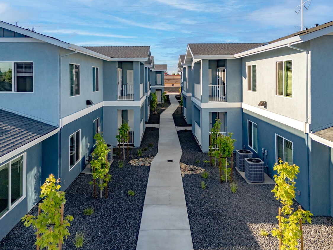 Primary Photo - Tran Villa Apartments