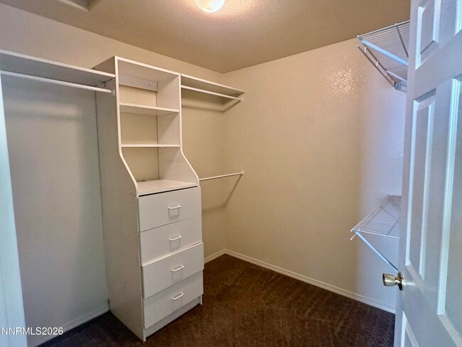 Foto del edificio - 981 Julia Ln