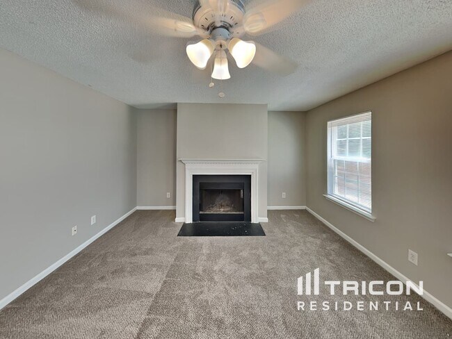 Building Photo - 78 Grandview Ln