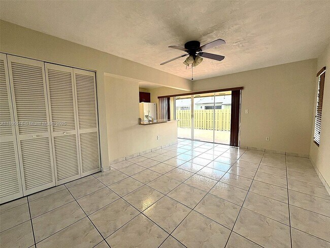 Building Photo - 11020 SW 124th Ct
