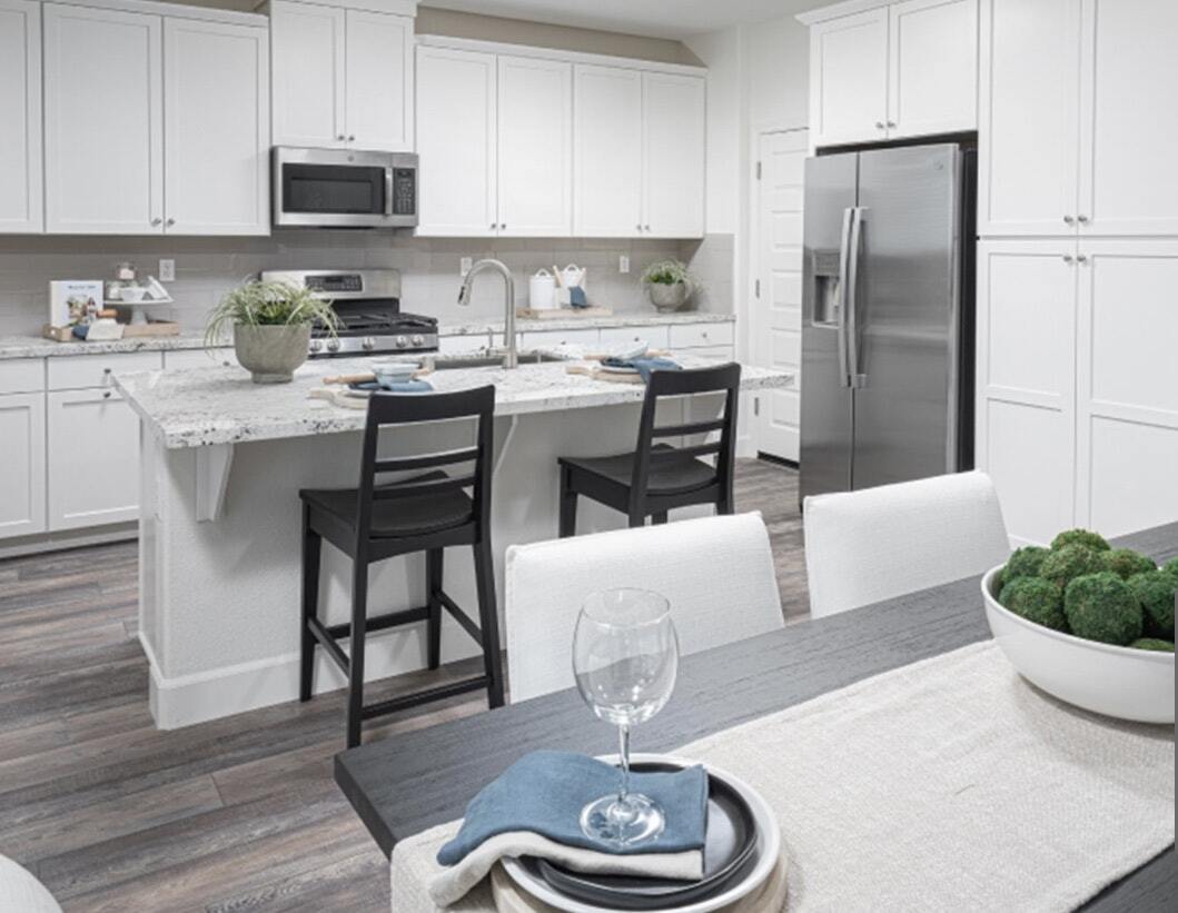 Foto principal - 6000 Waddington Wy
