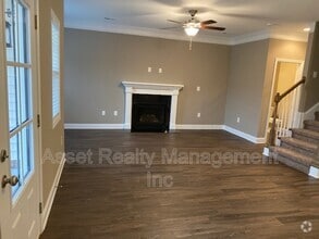 Building Photo - 124 Fallberry St