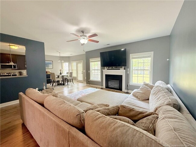 Foto del edificio - 418 Century Dr