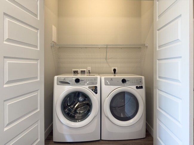 Interior Photo - The Landing at Legends