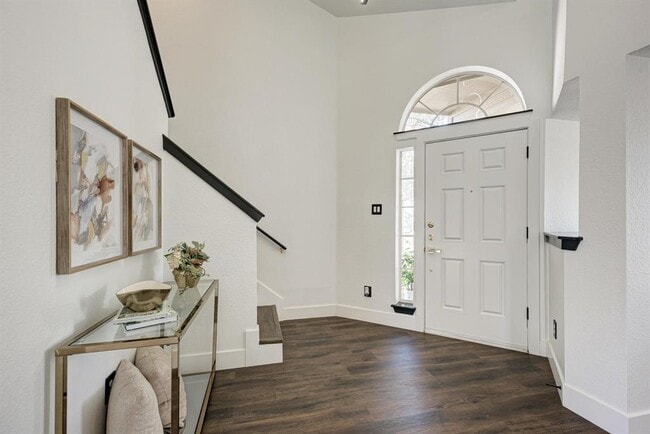 Building Photo - 801 Black Isle Dr