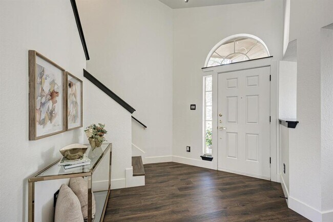 Foto del edificio - 801 Black Isle Dr