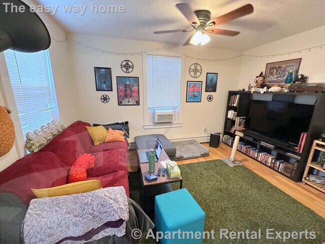 Photo - 387 Columbia St Apartment