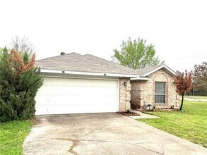 Building Photo - 4555 W Lake Highlands Dr