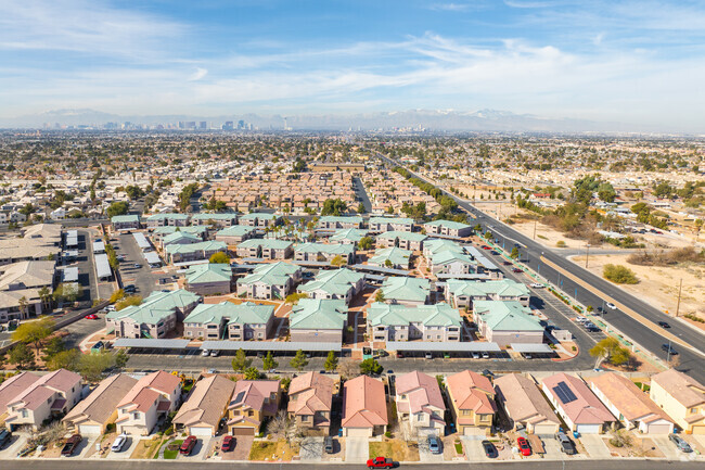 Aerial Photo - Orchard Club