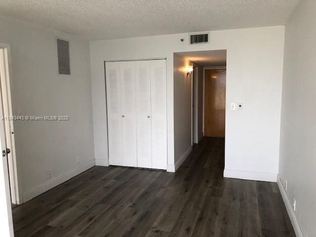 Building Photo - 7601 E Treasure Dr