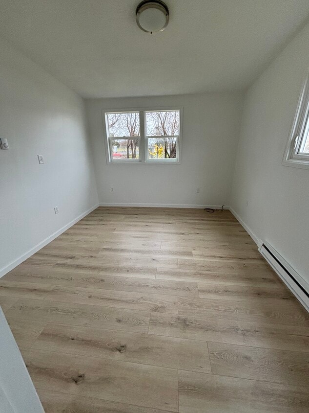 Building Photo - 118 Church St