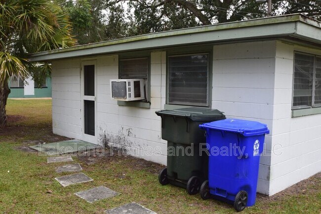 Foto del edificio - 522 Francis Blvd