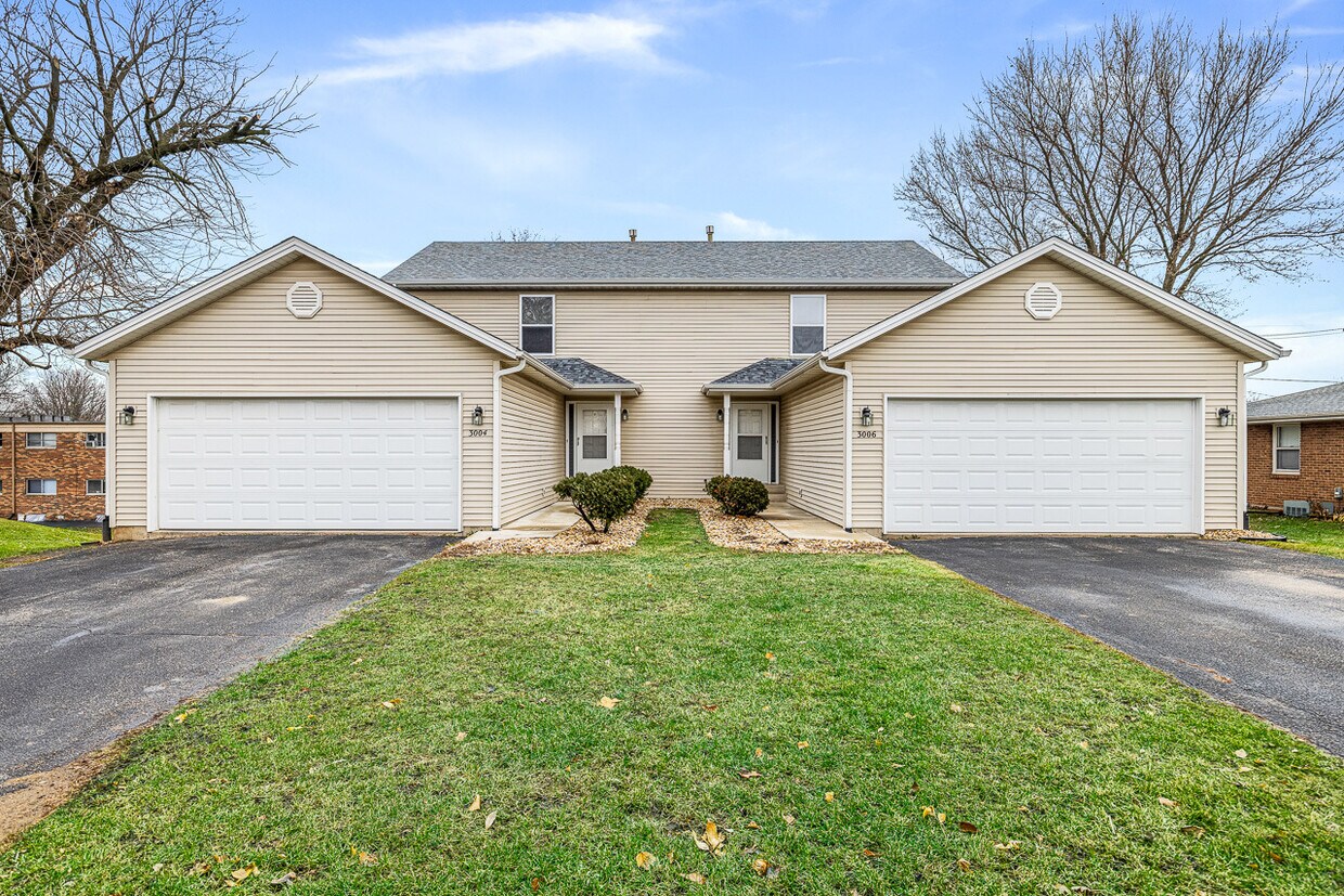 3004 La Salle Ave, Rockford, IL 61114 Condo for Rent in Rockford, IL