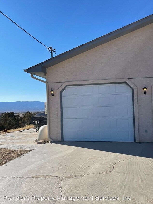 Primary Photo - 1 br, 1 bath House - 360 CR F-45