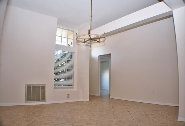 Building Photo - 5809 Beaurivage Ave