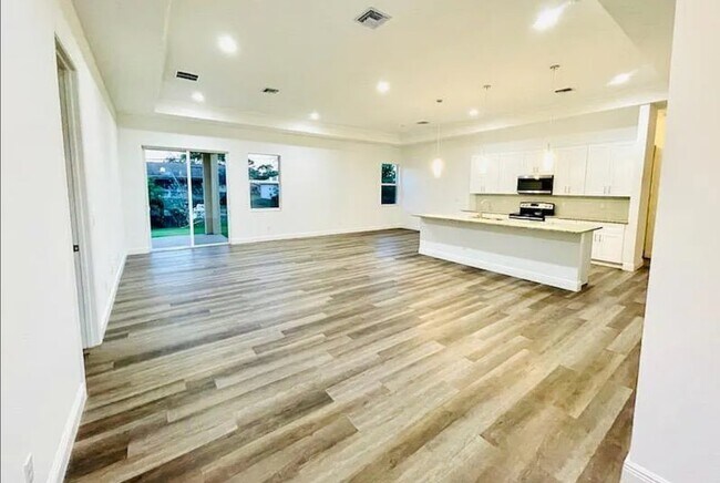 Foto del edificio - 986 SW College Park Rd