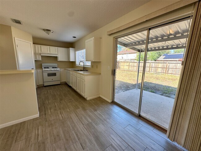 Foto del edificio - 18074 Glenledi Dr