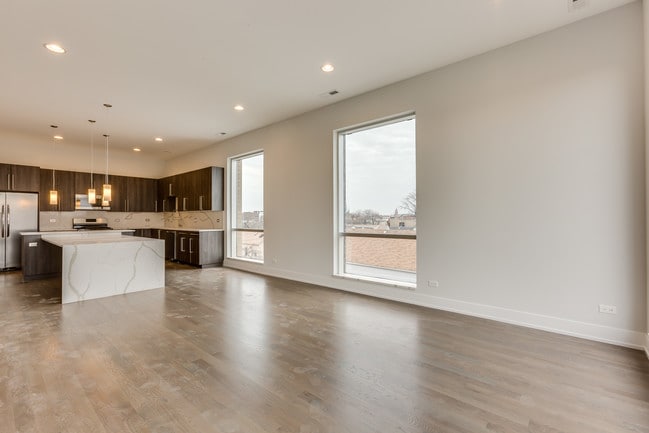 Foto del edificio - 2805 W Cortland St