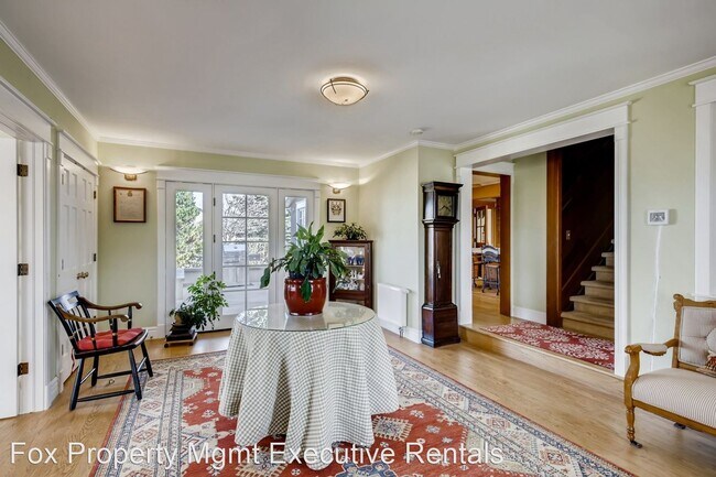 Foto del edificio - 4 br, 4 bath House - 4935 Valhalla Dr.
