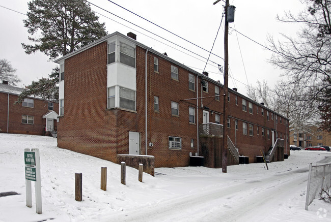 Building Photo - Chapman Square Apartments