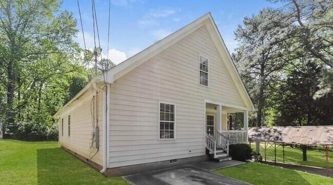 Building Photo - 2564 Rex Ave SW