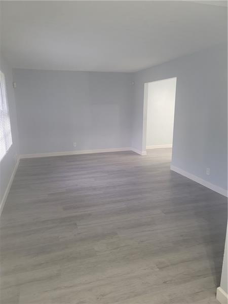 Building Photo - 3865 Pointe Bleue Dr