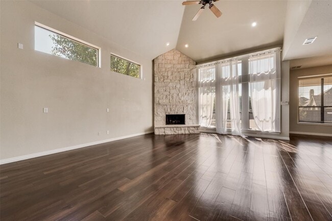 Photo - Montgomery Lane House