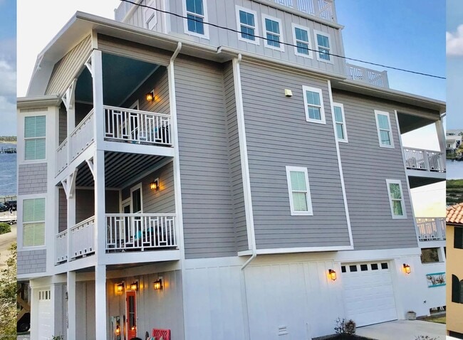 Building Photo - FURNISHED BEACH HOME  WITH UNOBSTRUCTED VI...