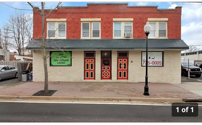 Building Photo - 500 S Main St