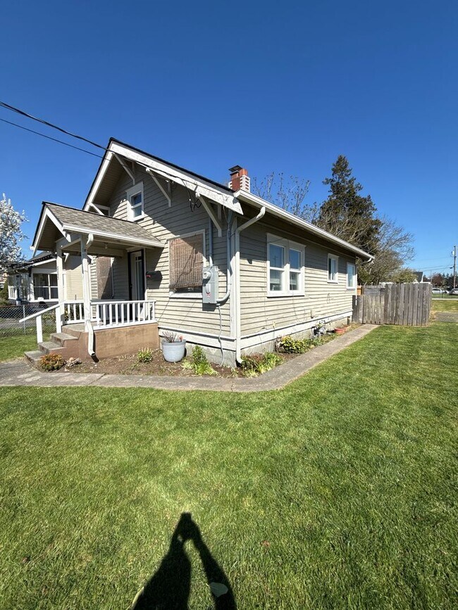 Foto del edificio - Downtown Charming Puyallup 2 bedroom home