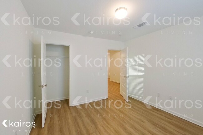 Foto del edificio - 11442 Camden Court Cir.