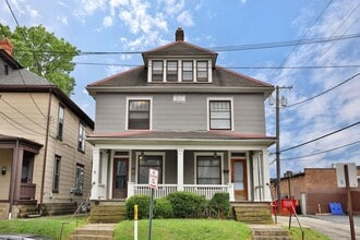 Building Photo - 21 E Blake Ave