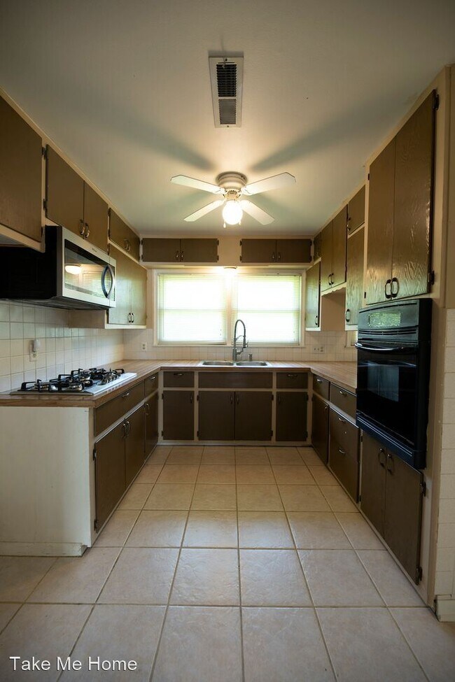 Foto del edificio - 3 br, 2 bath House - 1633 E Cherokee