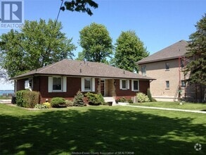 Building Photo - 11506 Riverside Dr E