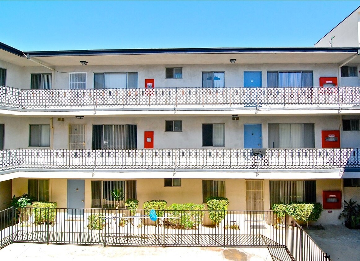 Primary Photo - 7005-7009 Coldwater Canyon Apartments