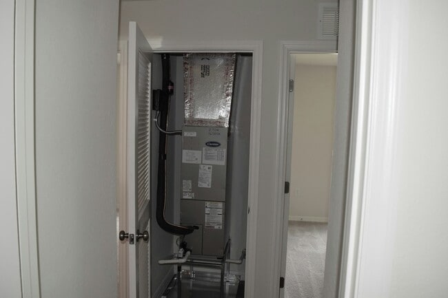 Foto del edificio - 12481 Mizell Ave