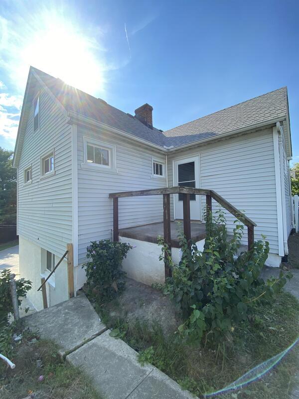 Building Photo - 18531 Glenfield Rd