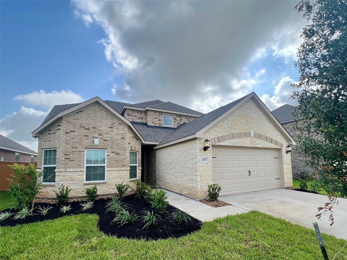 Primary Photo - 3057 Sorrento Hl Dr