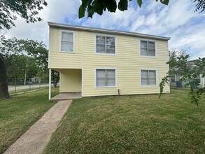 Building Photo - 1138 1st Ave N