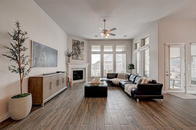 Foto del edificio - 3510 Auburn Creek Cir