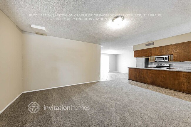 Foto del edificio - 9214 W Cortez Ave