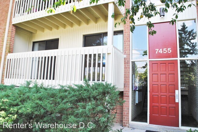 Building Photo - 2 br, 1 bath House - 7455 Little River Tur...