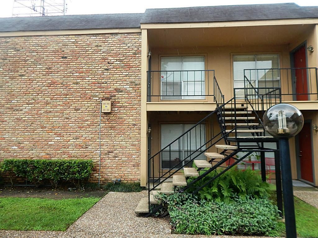 Primary Photo - 3303 W Greenridge Dr