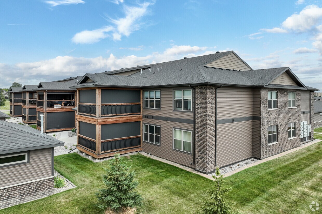 Empire Townhomes Townhomes for Rent Grand Forks, ND