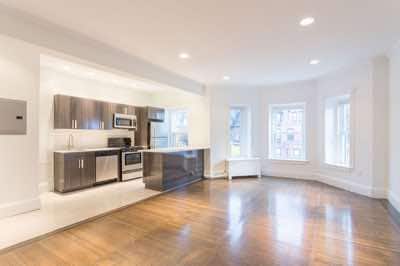 Building Photo - 227 Newbury St