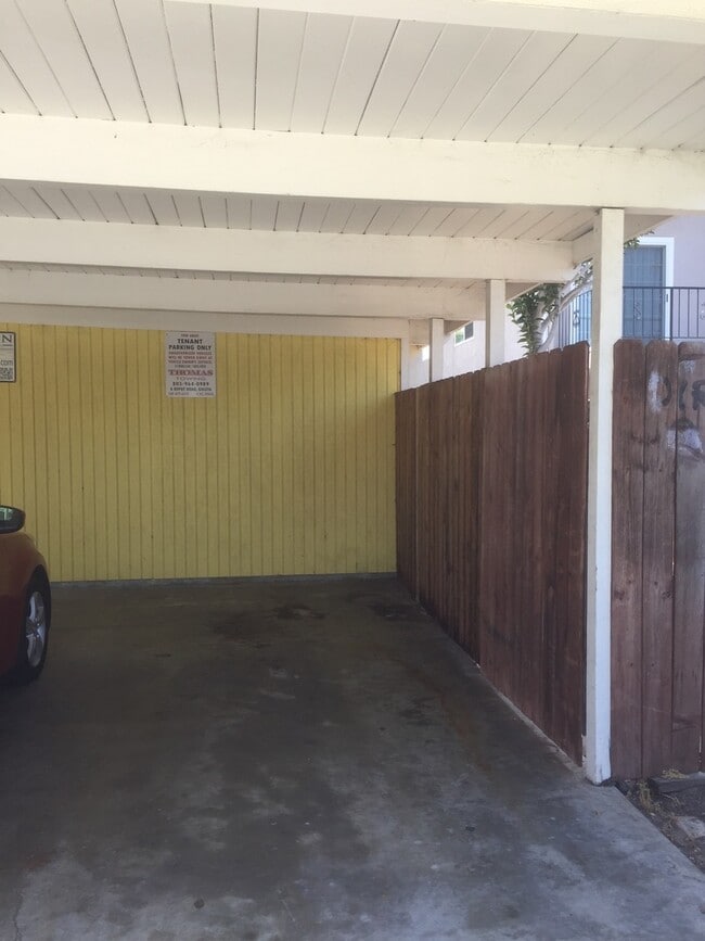 Building Photo - 6775 Pasado Rd