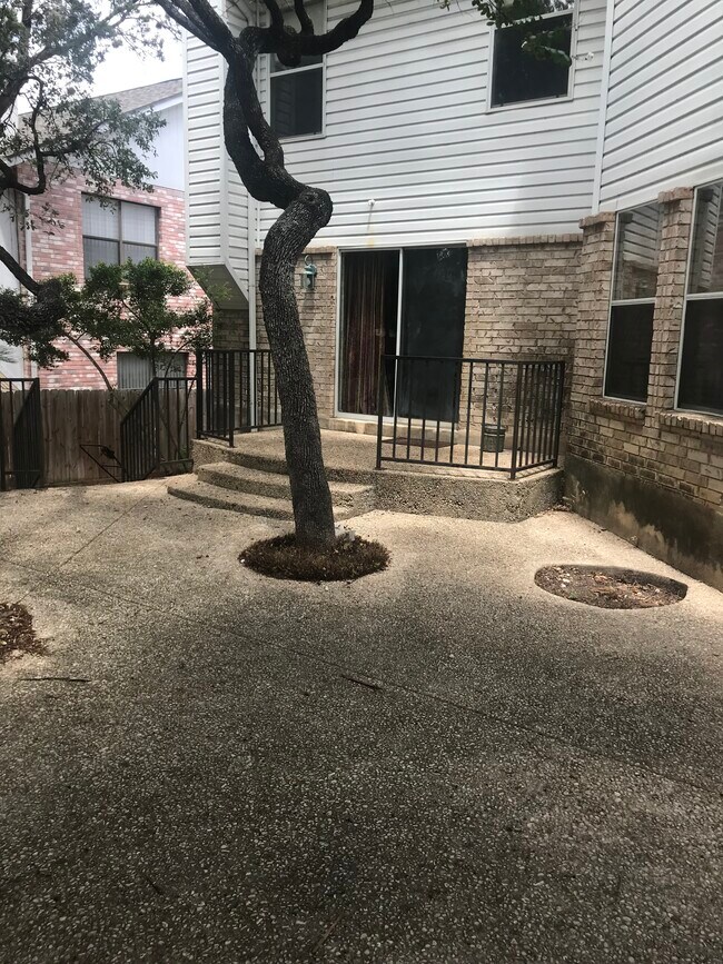 Foto del edificio - 7838 Caston Park Dr