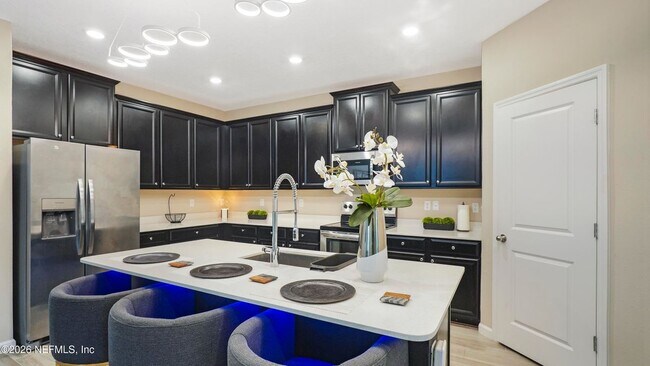 Foto del edificio - 10815 Ventnor Ave